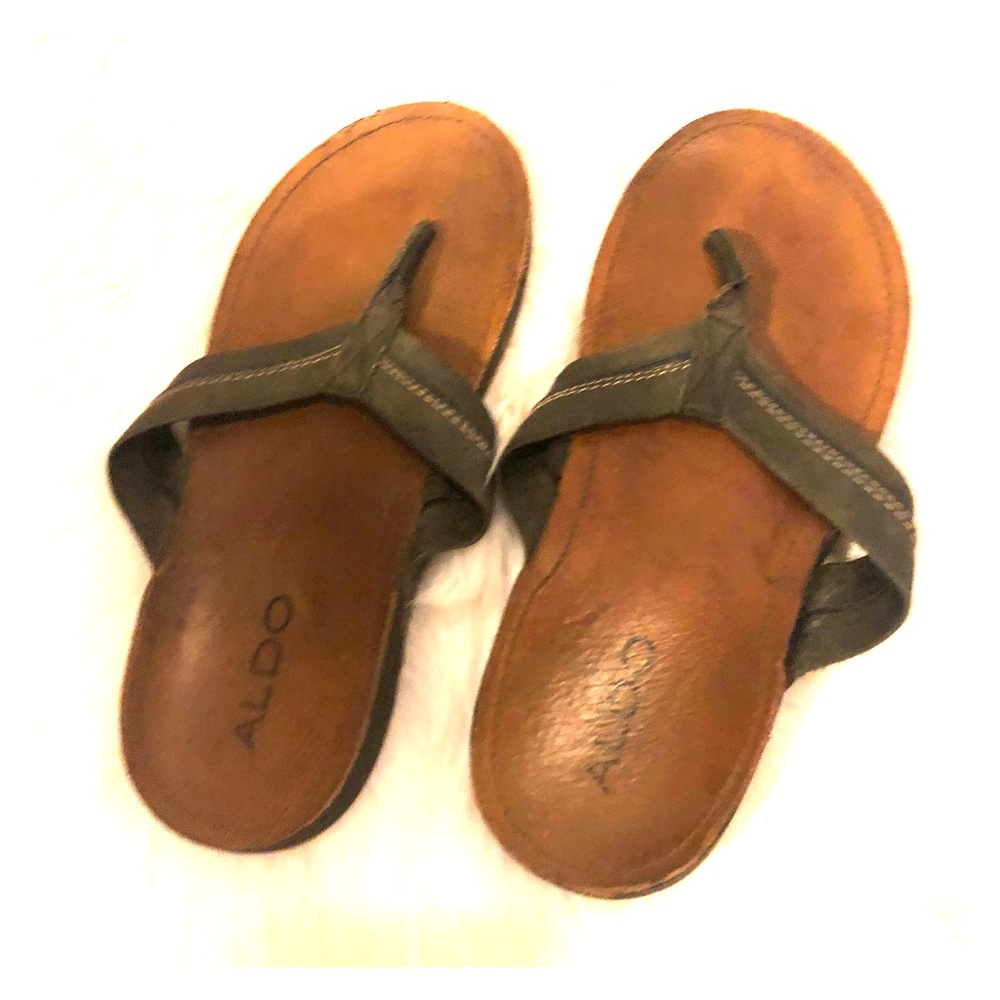 Men’s Aldo leather flip flops
